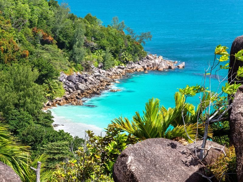 eca-image-seychelles-home-sec4-img