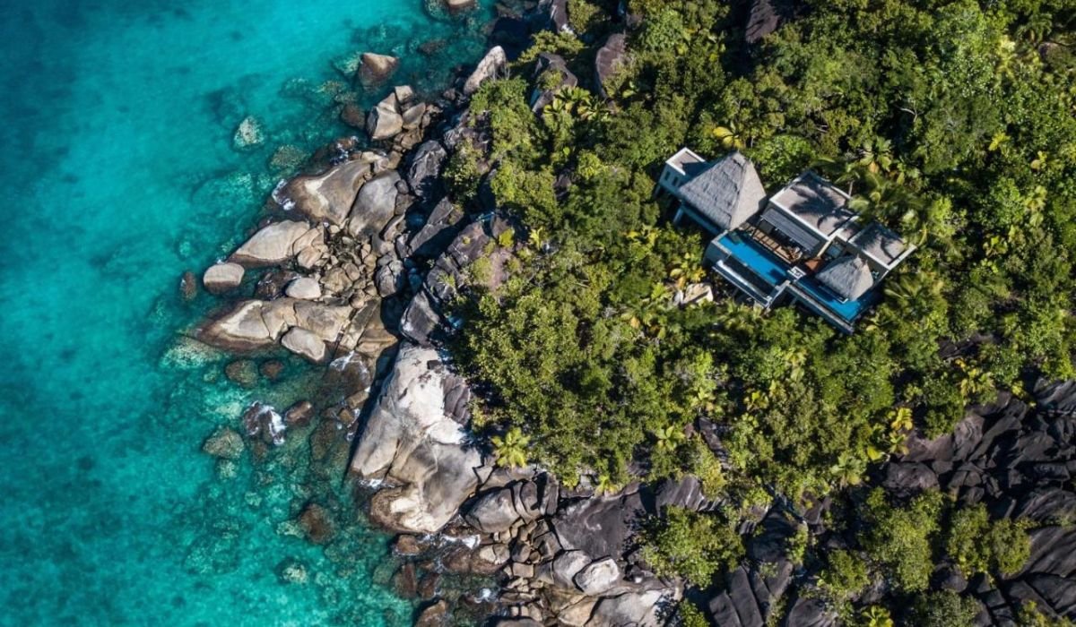 anantara-maia-ocean-blue-seychelles-img