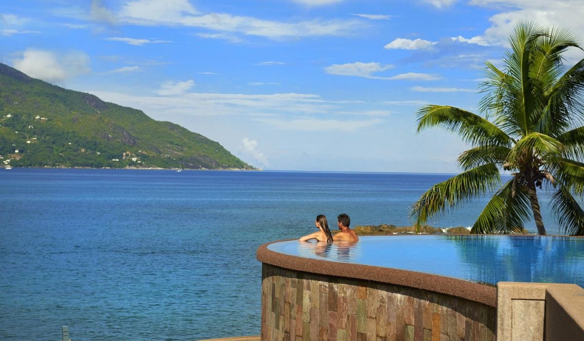 hilton-northolme-resort-spa-ocean-blue-seychelles-img