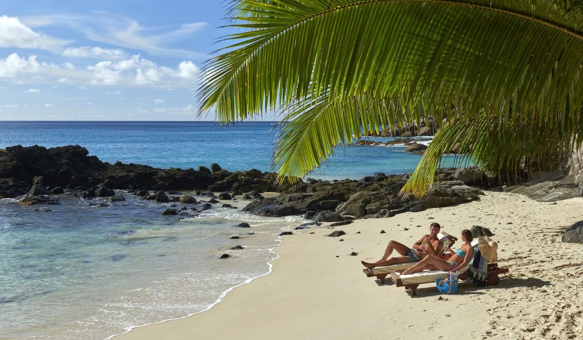 hilton-northolme-resort-spa-ocean-blue-seychelles-img