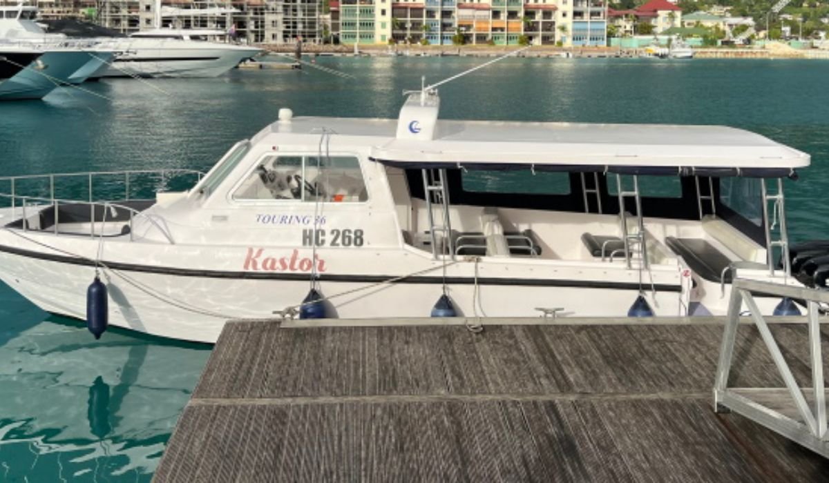 private-boat-transfers-ocean-blue-seychelles-img